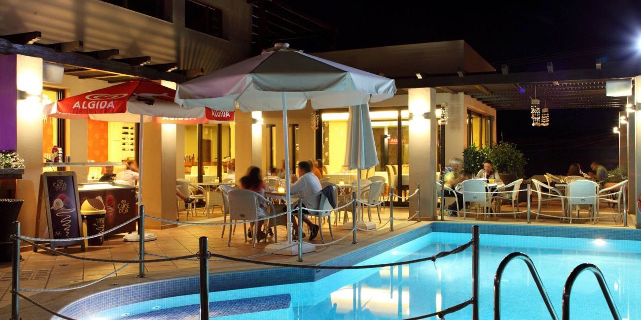 Hotel Tesoro 3*  Lefkada 