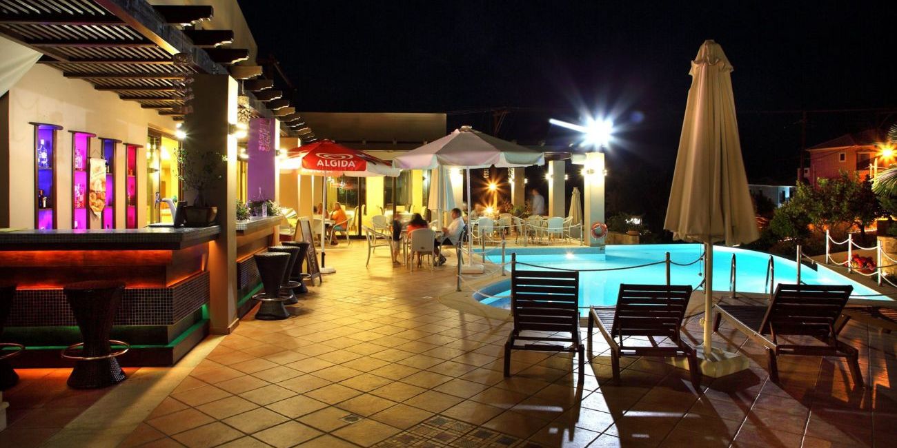 Hotel Tesoro 3*  Lefkada 