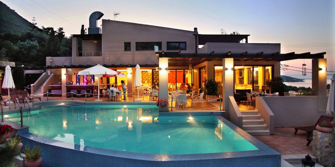 Hotel Tesoro 3*  Lefkada 