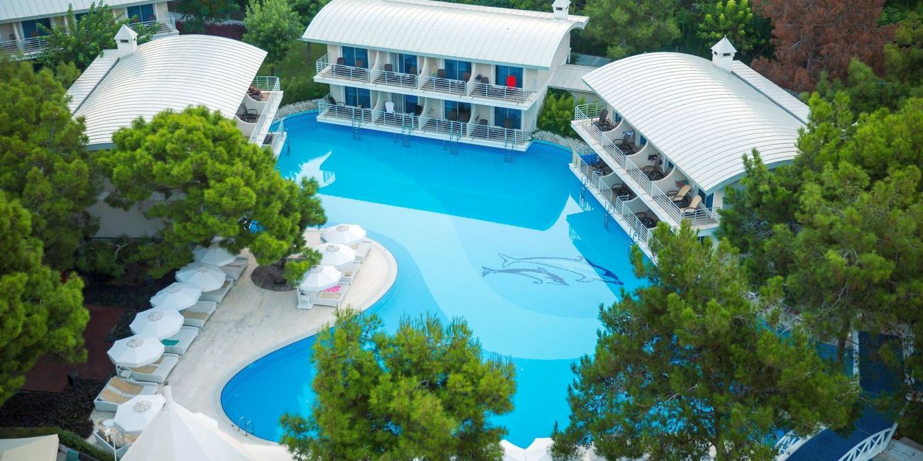 Hotel Titanic Deluxe Lara 5*  Antalya - Lara 