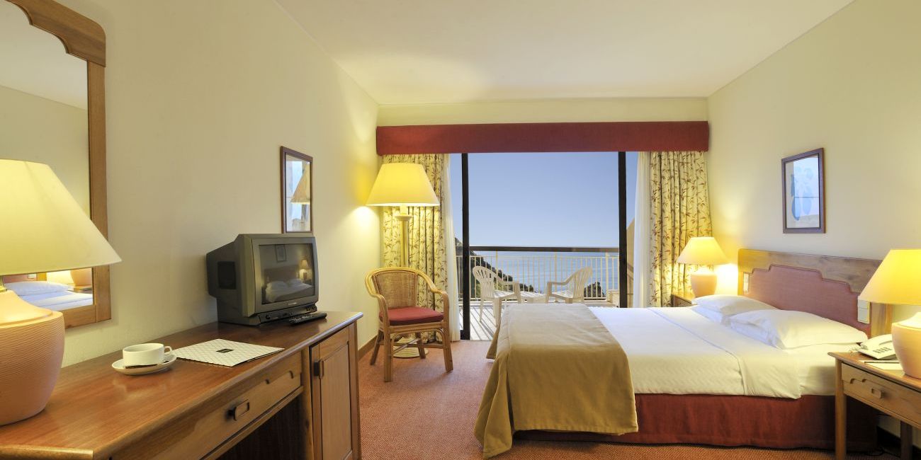 Hotel Tivoli Carvoiero 4* Algarve 