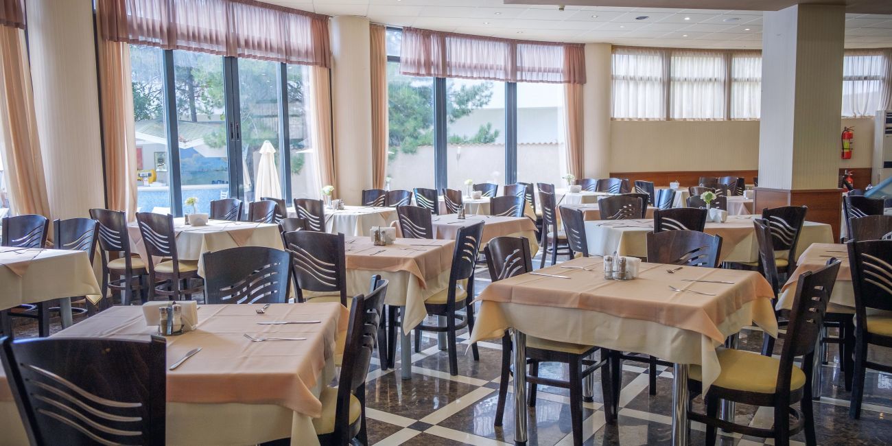 Hotel Vemara Beach (fost Kaliakra Palace) 4*  Nisipurile de Aur 