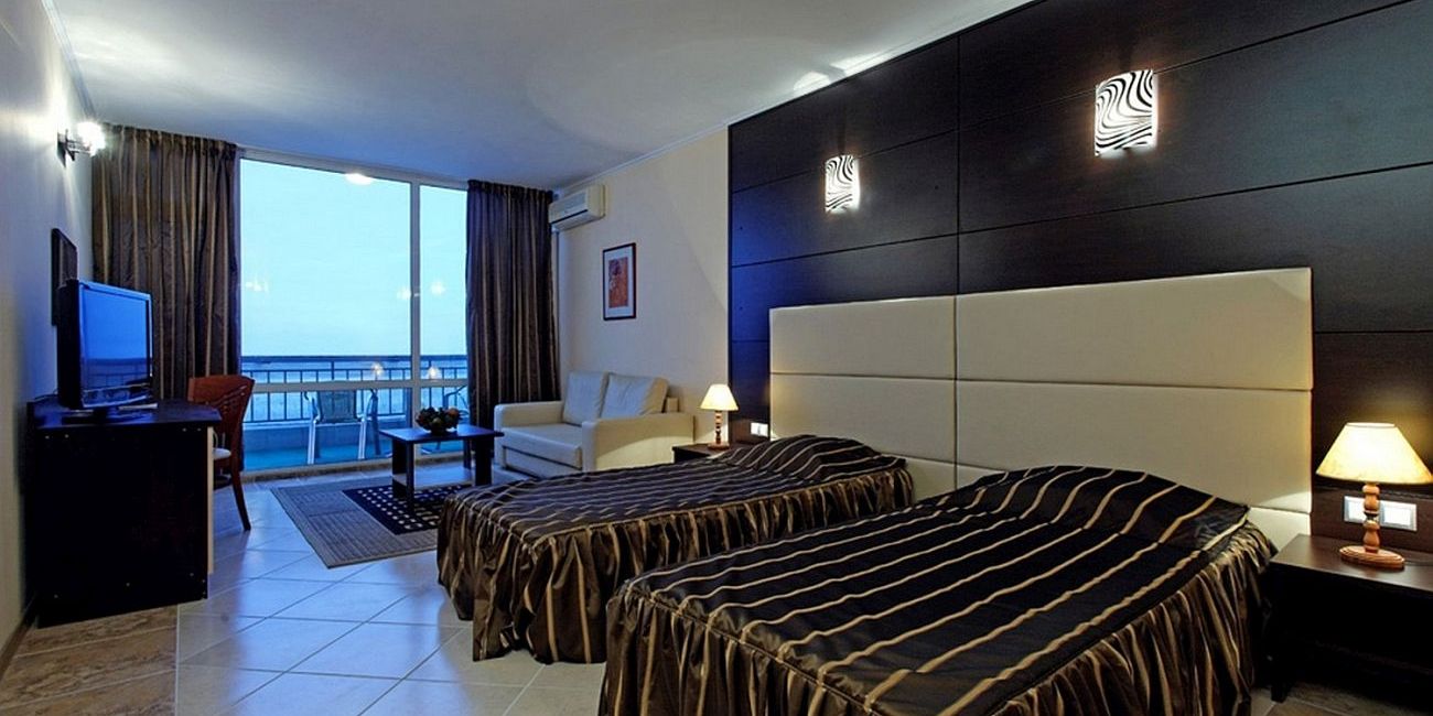 Hotel Vemara Beach (fost Kaliakra Palace) 4*  Nisipurile de Aur 