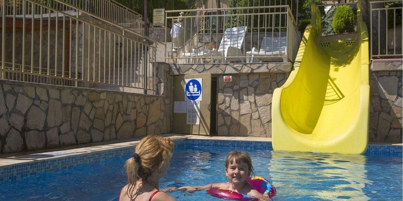 Hotel Vemara Beach (fost Kaliakra Palace) 4*  Nisipurile de Aur 
