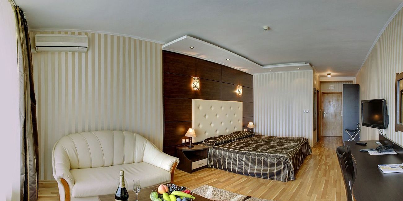 Hotel Vemara Beach (fost Kaliakra Palace) 4*  Nisipurile de Aur 