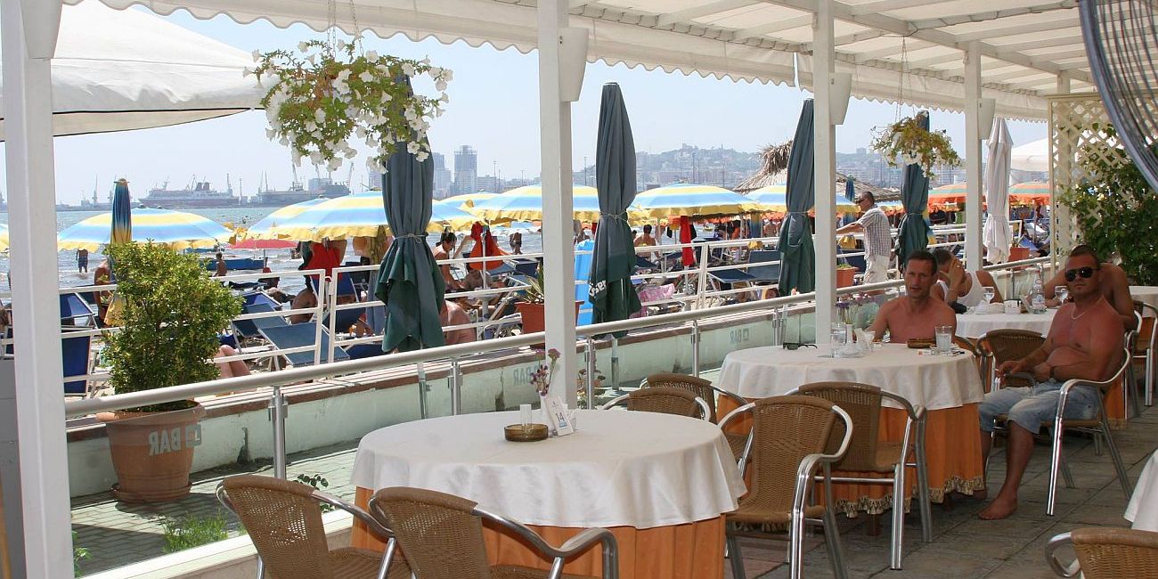 Hotel Vivas 4* Durres 