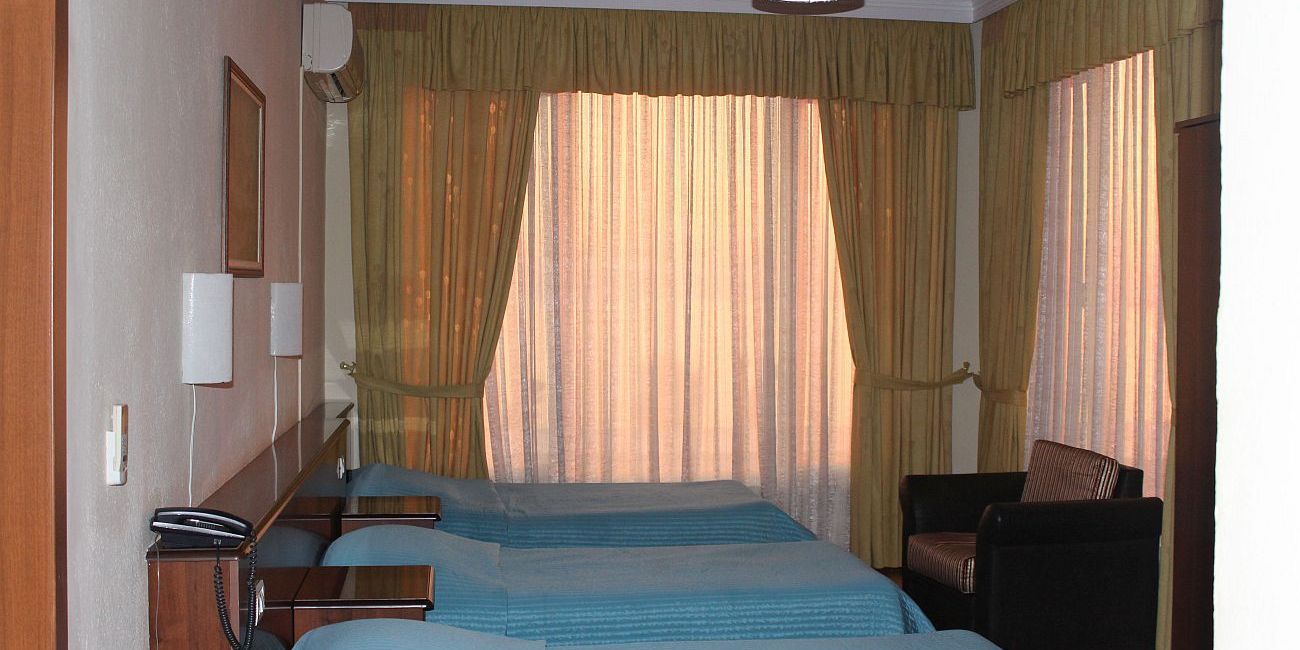 Hotel Vivas 4* Durres 