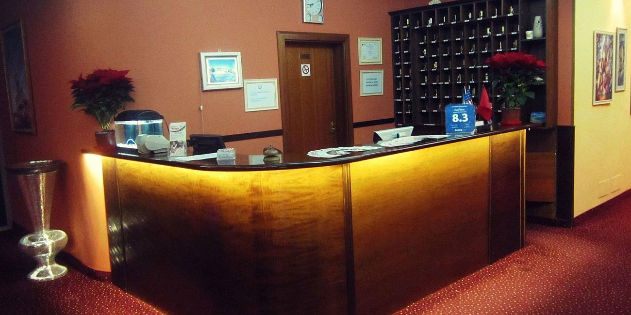 Hotel Vivas 4* Durres 