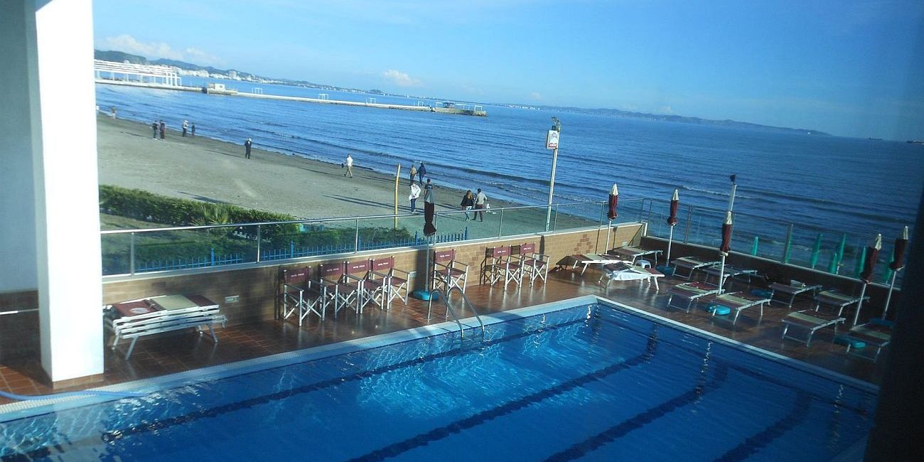 Hotel Vivas 4* Durres 