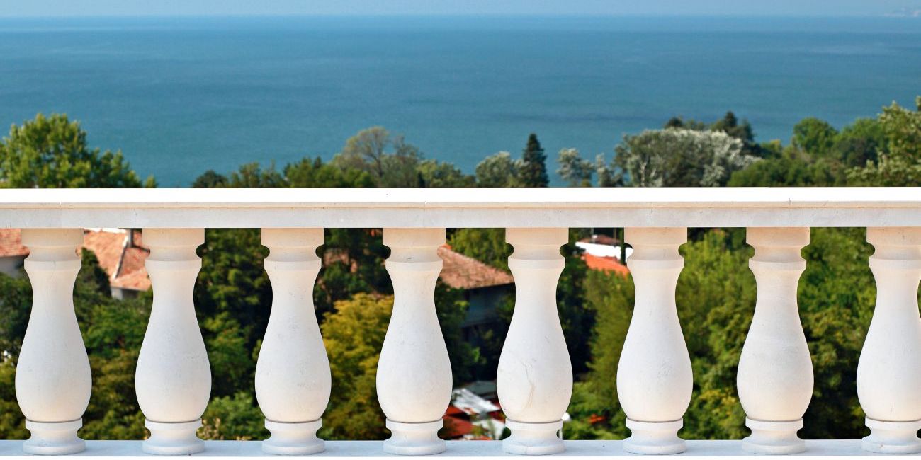 Hotel White Rock Castle 4*  Balchik 