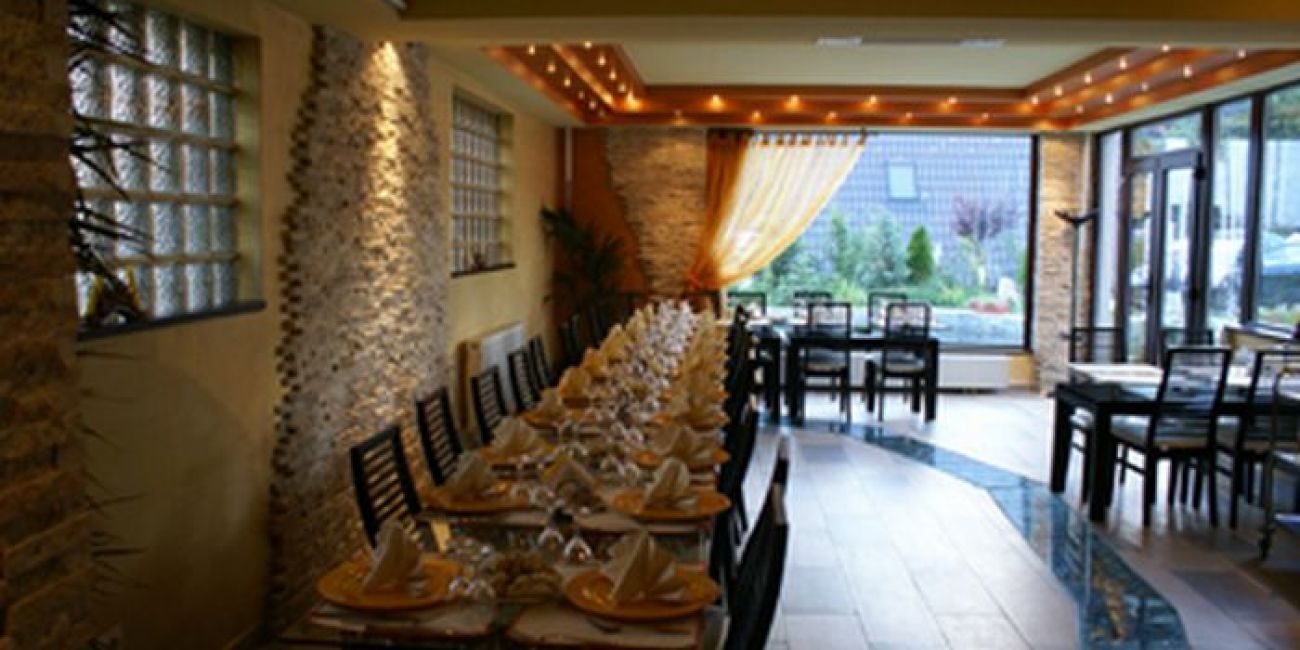 Izvorul cu Pastravi Complex 3* Poiana Tapului 