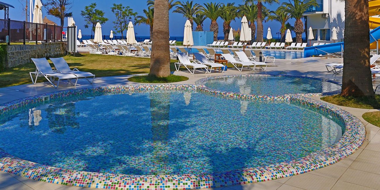 Le Bleu Hotel & Resort 5* Kusadasi 