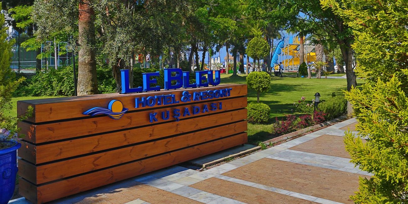 Le Bleu Hotel & Resort 5* Kusadasi 