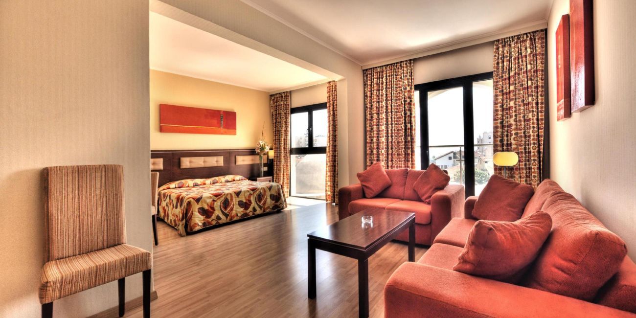 Livadhiotis City Hotel 3* Larnaca 