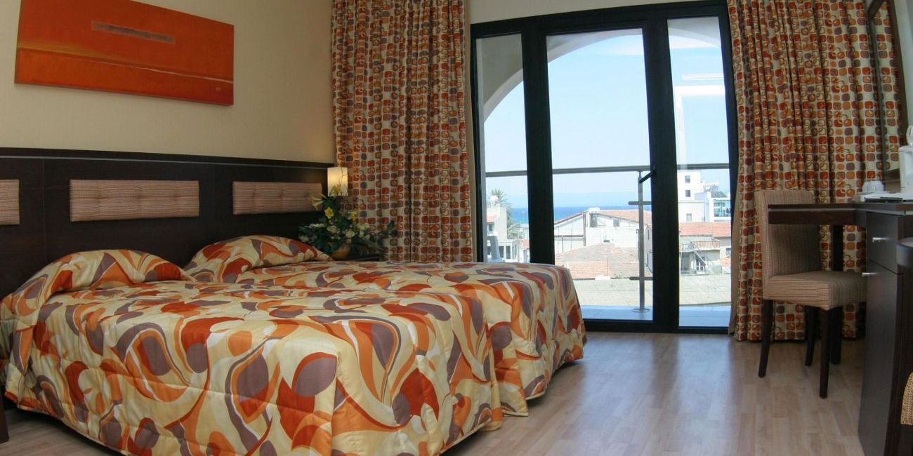 Livadhiotis City Hotel 3* Larnaca 
