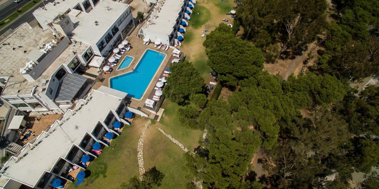 Park Beach Hotel 3*  Limassol 