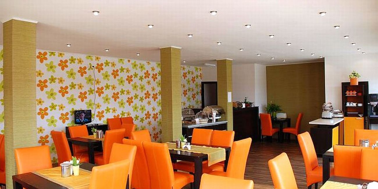 Pensiunea Alfa 5* - Mic Dejun  Mamaia Nord 