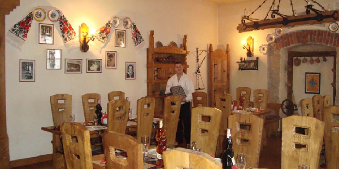Pensiunea Casa Iurca de Calinesti 4* - Demipensiune + Masa Festiva Craciun Sighetu Marmatiei 