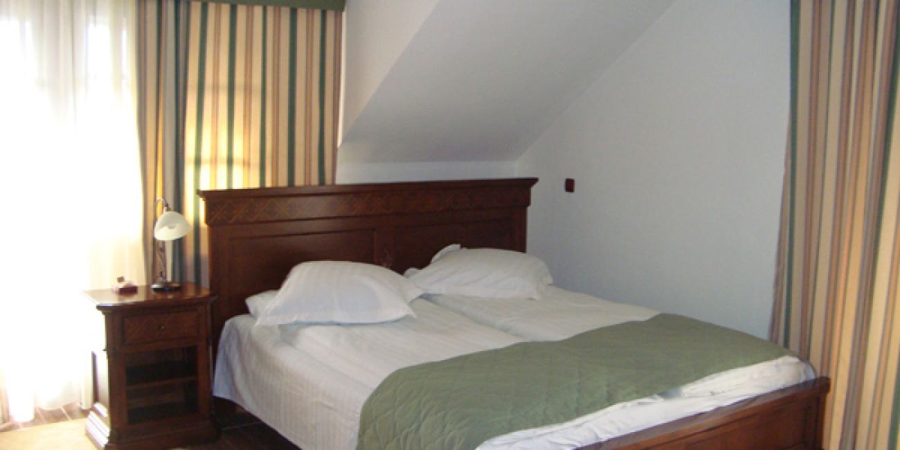 Pensiunea Casa Iurca de Calinesti 4* - Demipensiune + Masa Festiva Craciun Sighetu Marmatiei 
