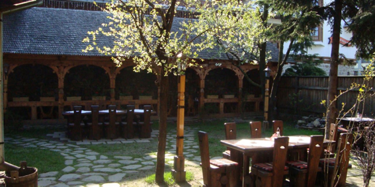 Pensiunea Casa Iurca de Calinesti 4* - Pensiune Completa + Masa Festiva Revelion Sighetu Marmatiei 