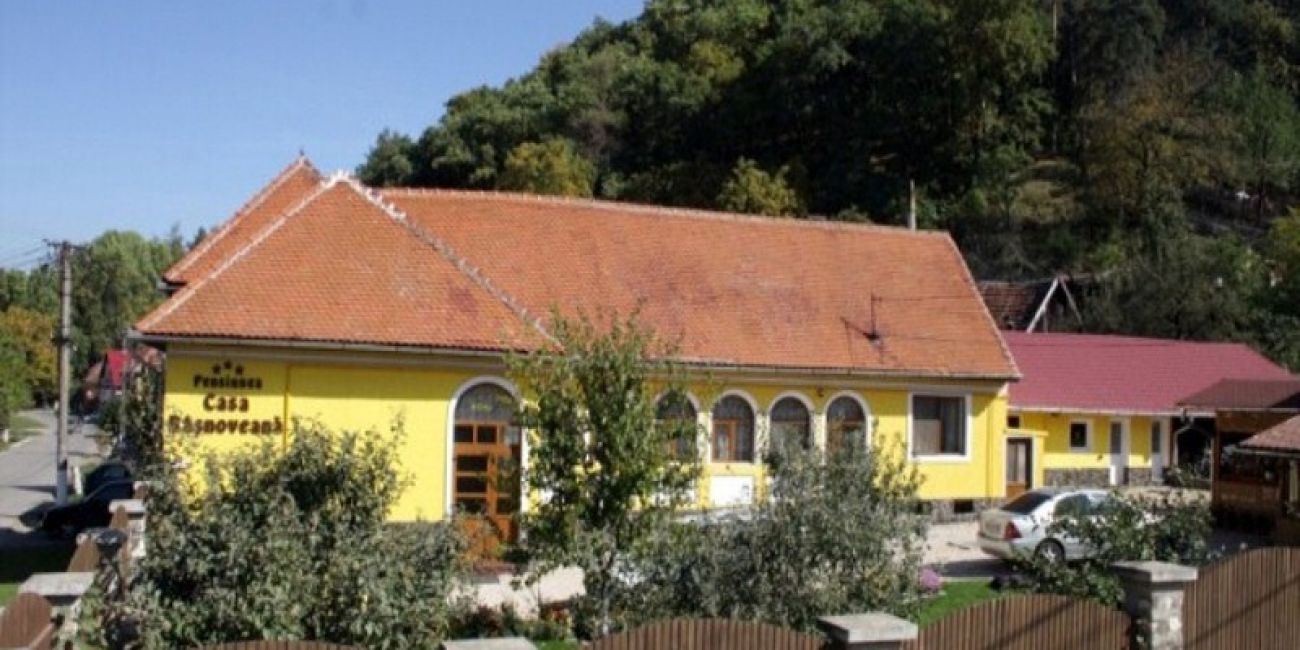 Pensiunea Casa Rasnoveana 3* - Fara masa / Mic dejun / Demipensiune / Pensiune completa Rasnov 