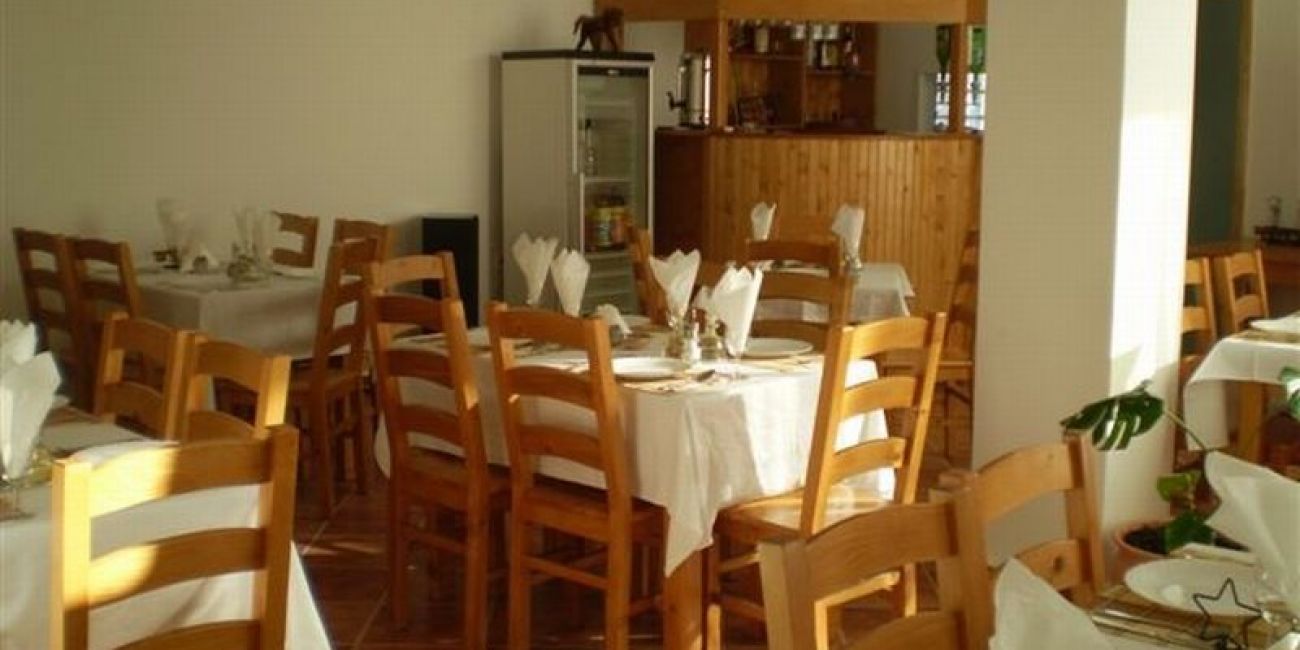 Pensiunea Casuta cu Ponei 4* - Fara Masa / Pensiune Completa / Masa Festiva Craciun Moeciu de Jos 