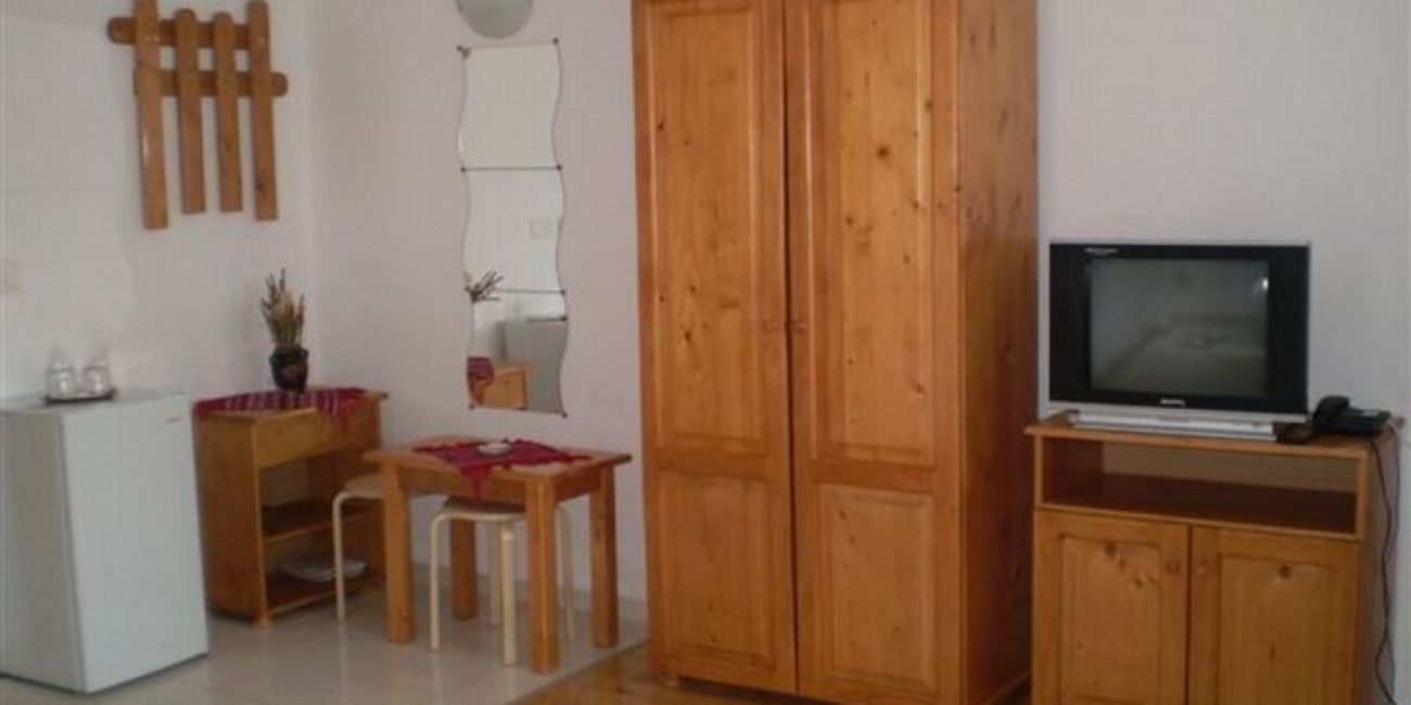 Pensiunea Casuta cu Ponei 4* - Fara Masa / Pensiune Completa / Masa Festiva Craciun Moeciu de Jos 