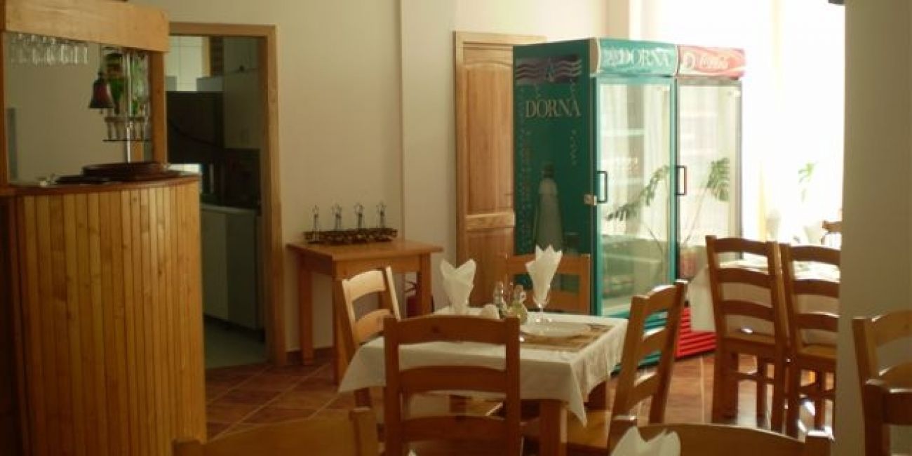 Pensiunea Casuta cu Ponei 4* - Fara Masa / Pensiune Completa / Masa Festiva Craciun Moeciu de Jos 