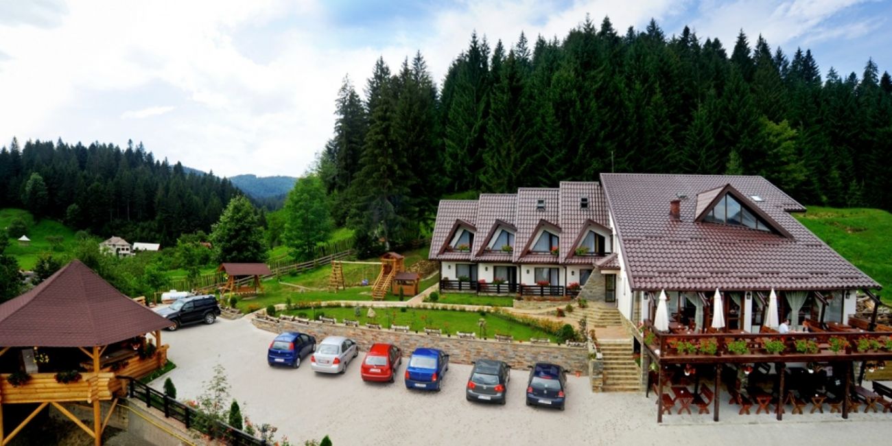 Pensiunea Popasul Domnesc 4*  Bucovina 