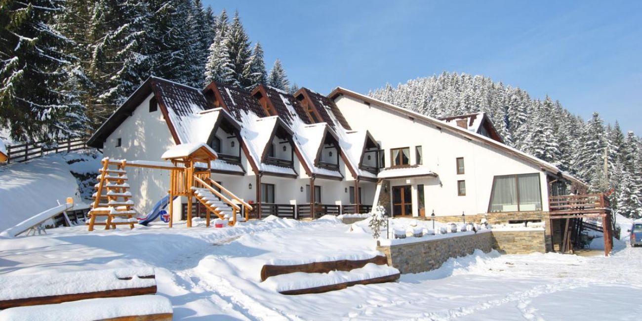 Pensiunea Popasul Domnesc 4*  Bucovina 