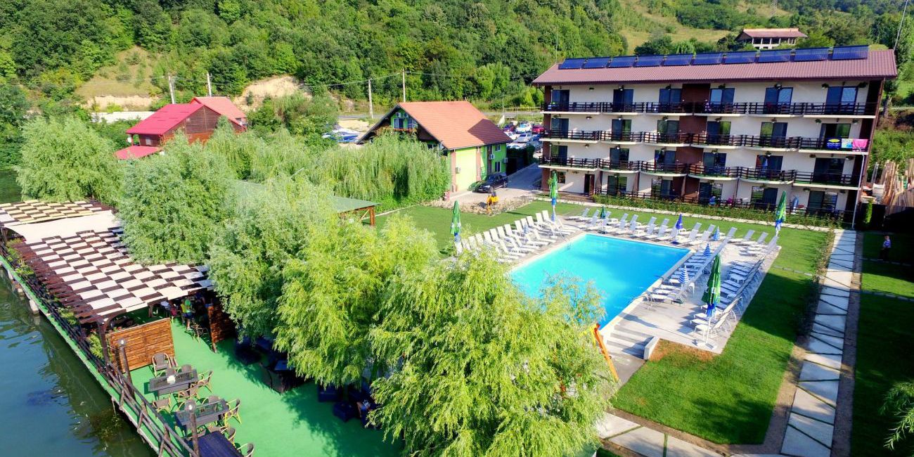 Pensiunea si Casa Danubia 4* Cazanele Dunarii 