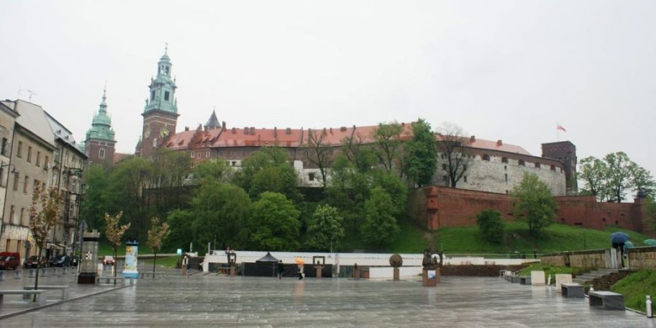 Piata lui Mos Craciun la Varsovia cu avionul - Hotel Polonia Palace 4*   Varsovia 