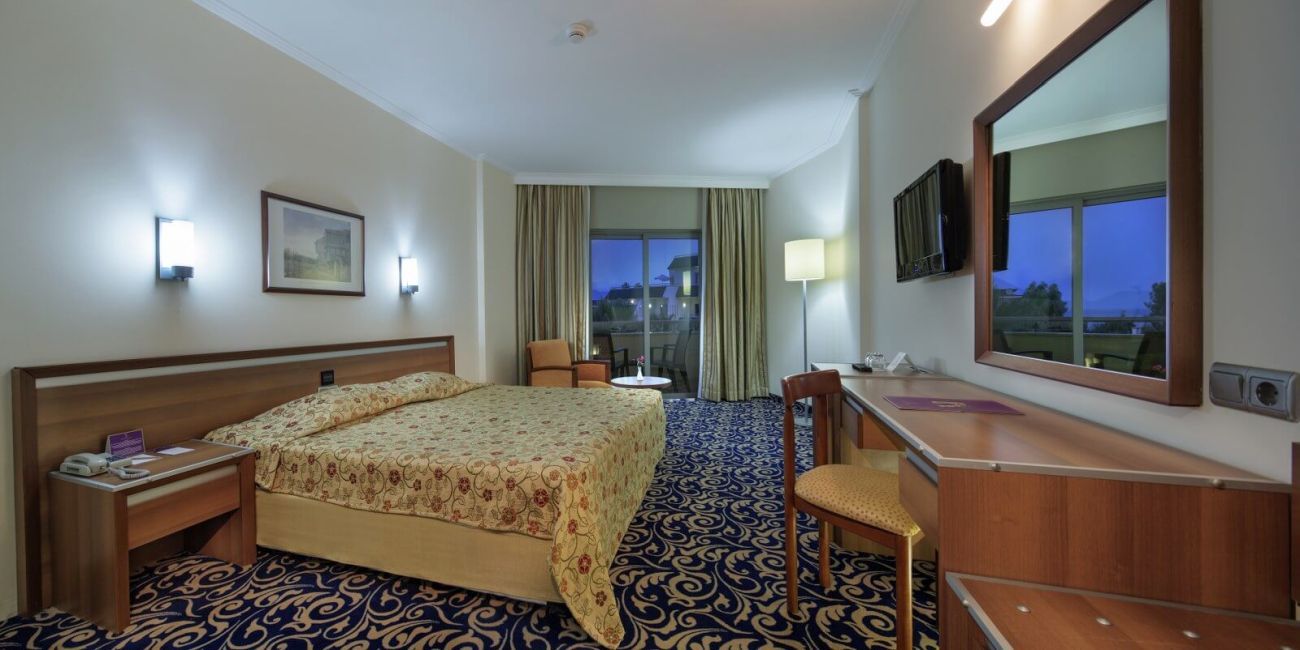 Queens Park Rai Premium Tekirova 5*  Antalya - Kemer 