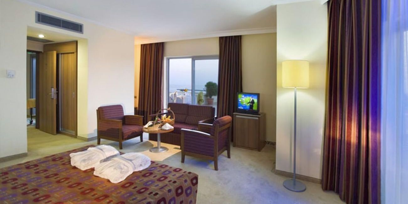 Queens Park Rai Premium Tekirova 5*  Antalya - Kemer 