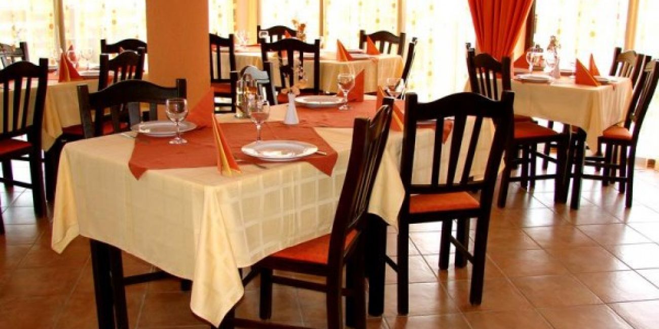 Sandru Pensiune 3* - Pachet 4 nopti - Demipensiune + Masa Festiva  Campulung-Moldovenesc 