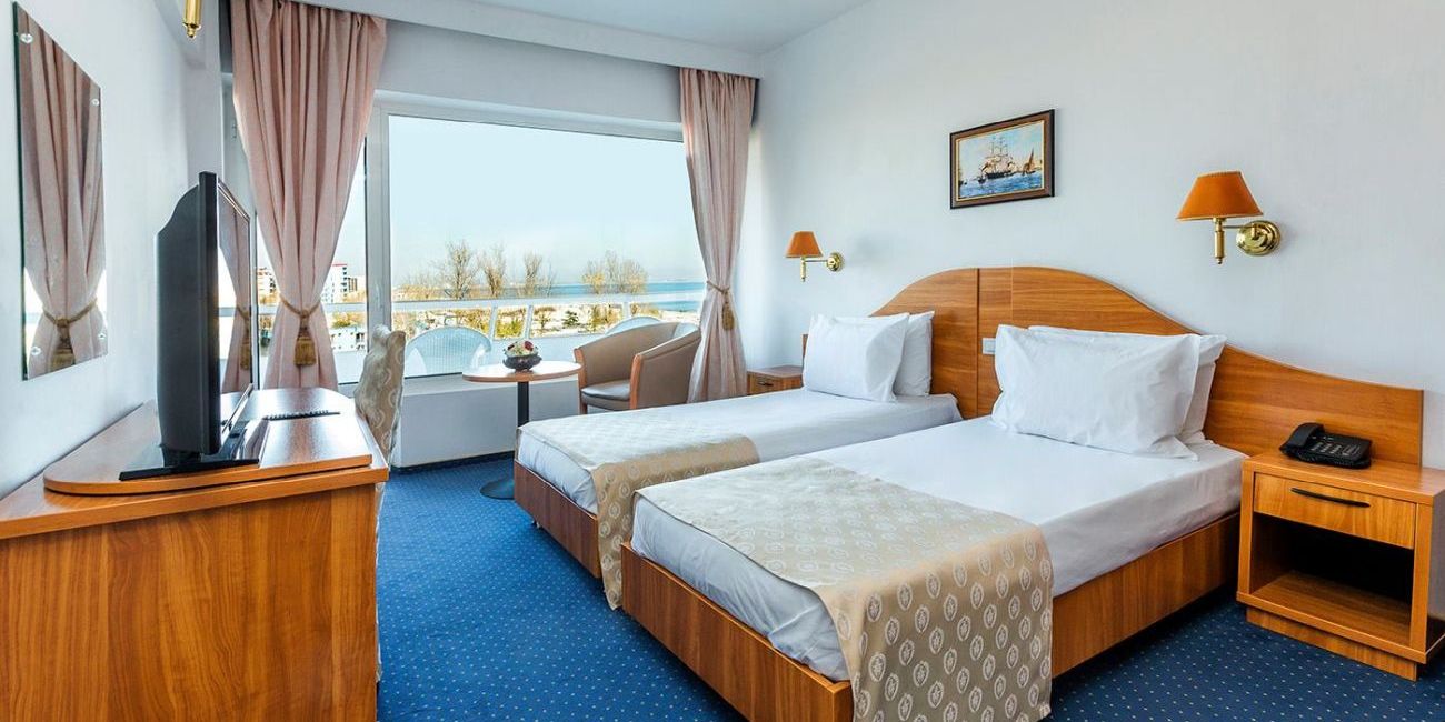 Savoy Hotel Mamaia 4*  Mamaia 