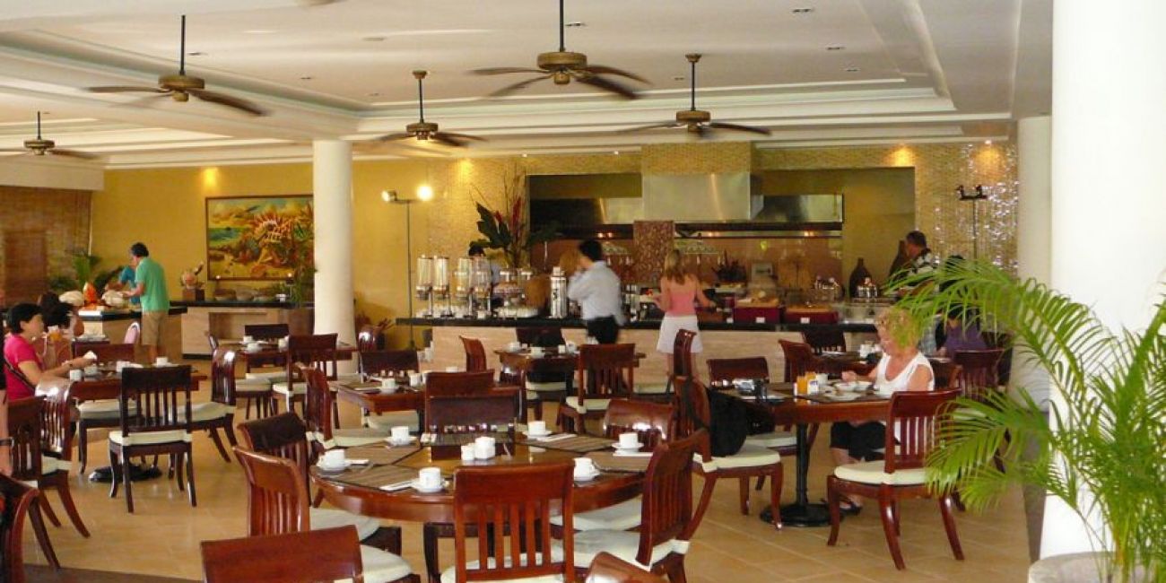 Sejur Bali - Hotel Ramada Benoa 4* - Mic dejun  Bali 
