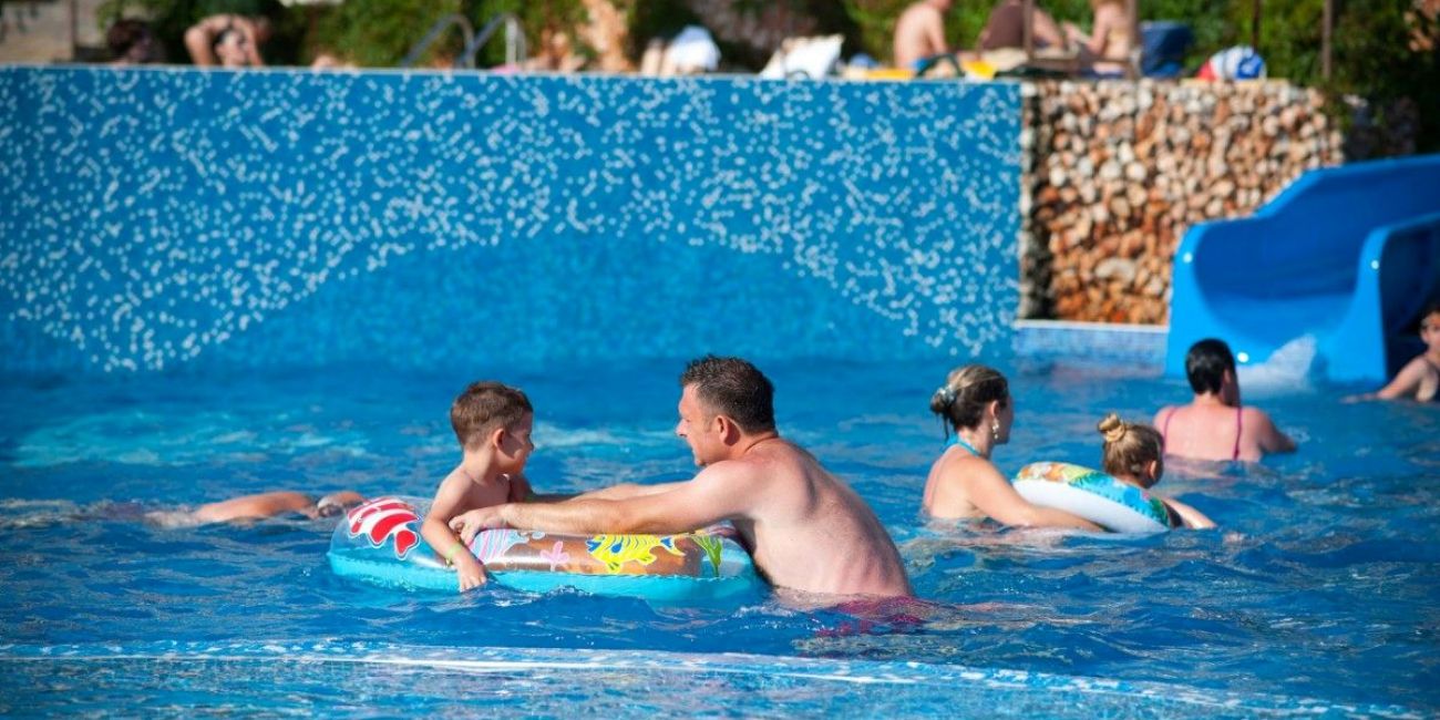 Topola Skies Resort & Aquapark 4*  Kavarna 