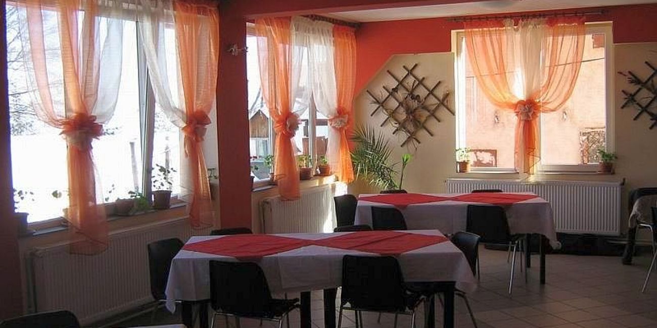 Vila Alpin 3* - Pensiune Completa + Masa Festiva Craciun Straja 