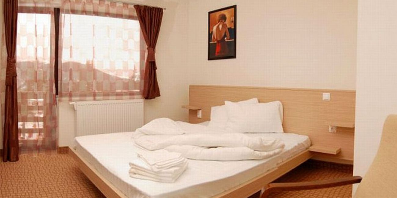Vila Platoul Soarelui 4* - Fara Masa / Mic Dejun / Demipensiune / Pensiune Completa Straja 