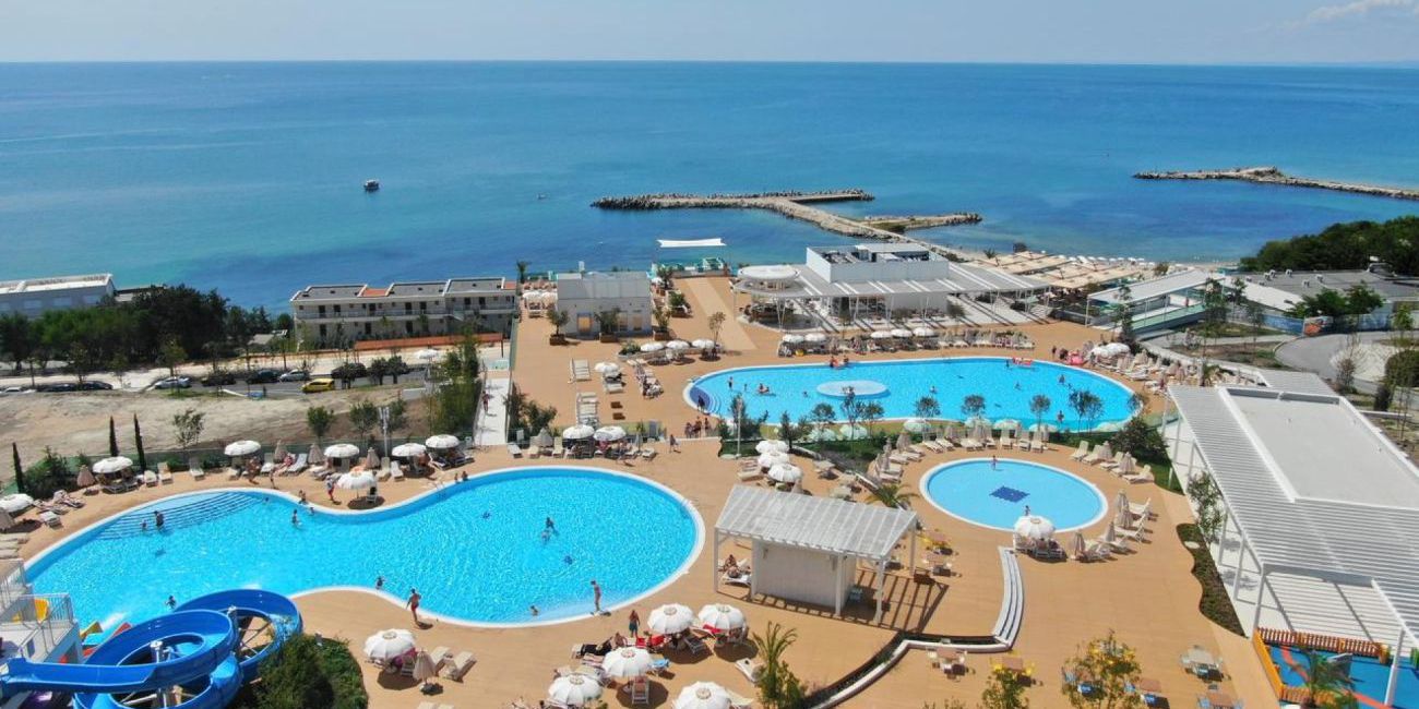 White Lagoon Beach Resort 4*  Kavarna 