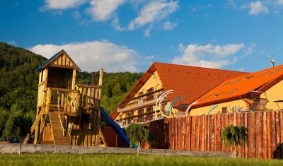 Imagine pentru Hotel Belvedere 3* valabile pentru 1 Decembrie 2025