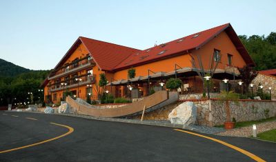 Imagine pentru Hotel Belvedere 3* valabile pentru 1 Decembrie 2025