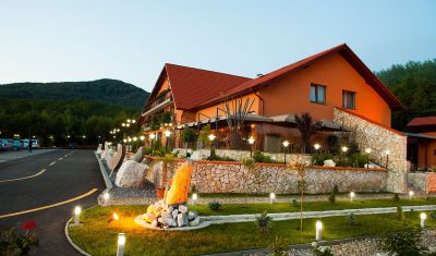 Imagine pentru Hotel Belvedere 3* valabile pentru 1 Decembrie 2025