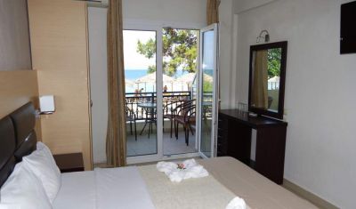 Imagine pentru Hotel Rachoni Bay Resort 3*  valabile pentru 1 Mai 2022