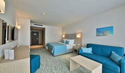 Imagine pentru Hotel Astoria Mare 4* (fost Riu) valabile pentru 1 Mai 2023