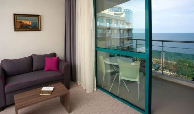 Imagine pentru Hotel Marina Grand Beach 4*  valabile pentru 1 Mai 2023