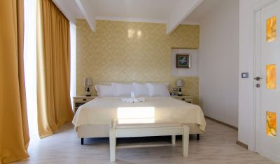 Imagine pentru Hotel Phoenicia Luxury 4* valabile pentru 1 Mai 2023
