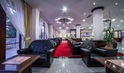 Imagine pentru Hotel Royal Palace Helena Park 5* valabile pentru 1 Mai 2023