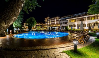 Imagine pentru Hotel Royal Palace Helena Park 5* valabile pentru 1 Mai 2023